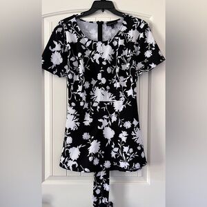 Lane Bryant‎ Size 26 (3X) V Neck Tie Waist Peplum V Neck Blouse Black White Top